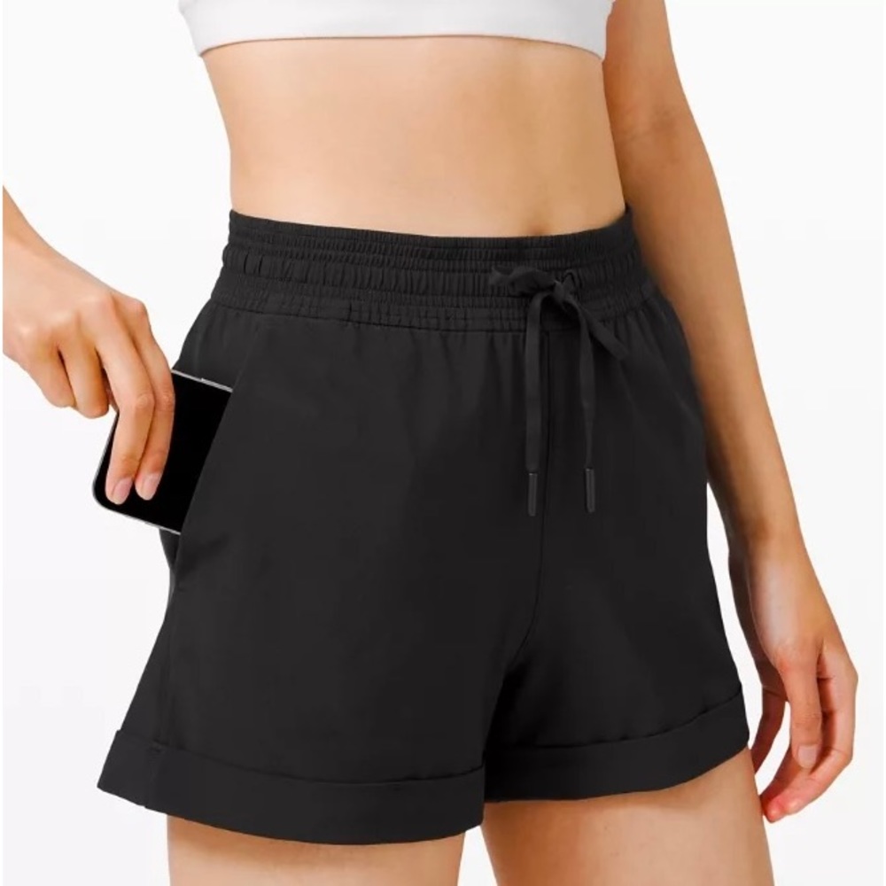 Lululemon Spring Break Away Black Shorts